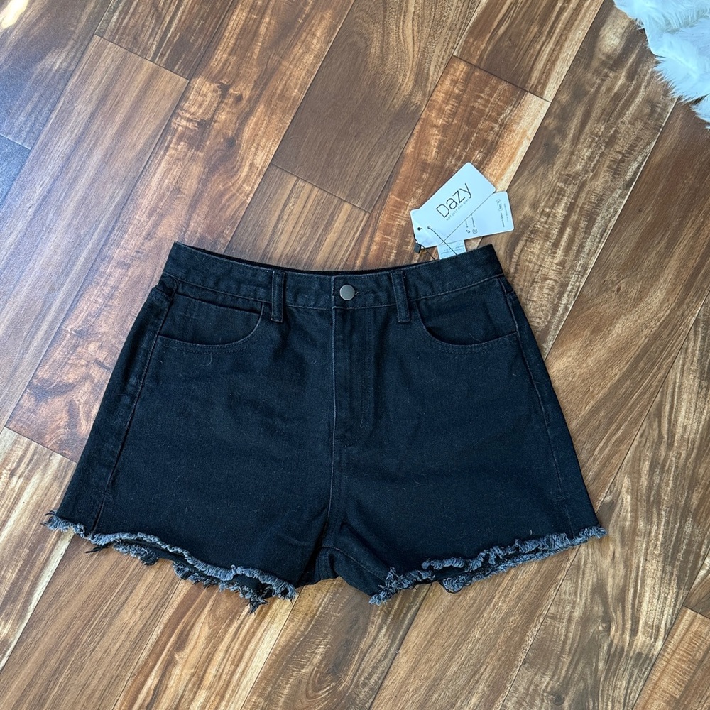 Dazy High-Waisted Black Jean Shorts
